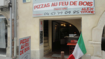 Pizza Siciliana inside