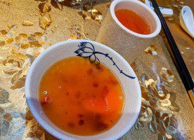 Jingyi Vegetarian Jìng Yī Sù Shí Jiàn Kāng Sī Fáng Cài Nourriture