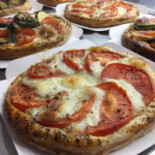 Tic Tac Pizzas à Emporter Camion Pizzas food