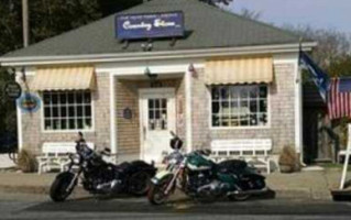 The Head Town Landing Country Store outside