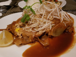 Le Sukhothaï Léguevin food