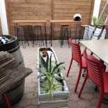 Bistrot De La Plage inside