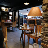 La Cote A L'os inside