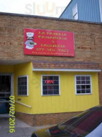 Panaderia Taqueria La Familia outside