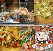 Pizzeria La Stazionetta food