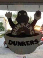 Bunkers Dunkers Bakery food