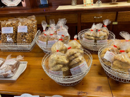 Jacobs Lefse Bakeri Gifts outside