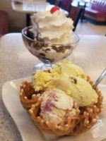 Oberweis Ice Cream And Dairy Store food