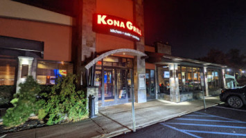 Kona Grill outside