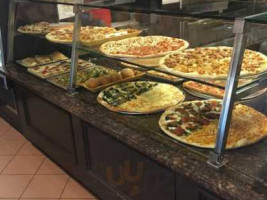 Bellina's Pizza food