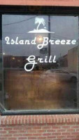 Island Breeze Grill outside