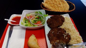 Elias Naan & Kabob food