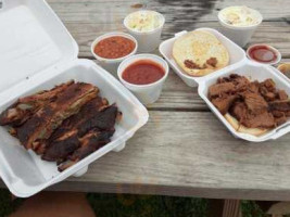 Sonny's Smokehouse food