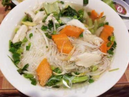 Pho Hoa Noodle Soup food