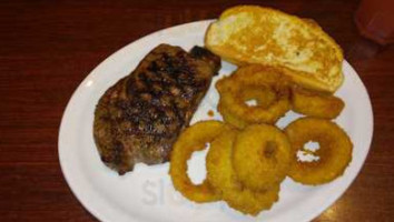 The Railyard Steak House food