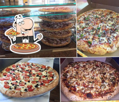 Gino's Pizza food