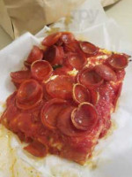 Michelangelos Pizza food