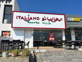 Italiano Pizzeria Pasta inside