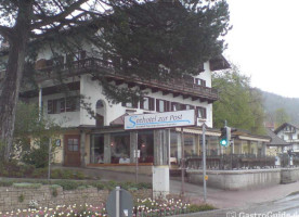 Seehotel Zur Post outside
