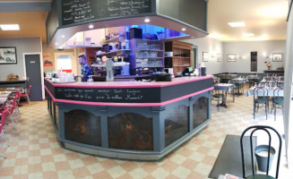 Cafe De La Liberte food