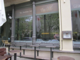 The One Restaurant Cocktailbar outside