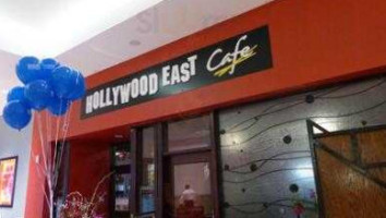 Hollywood East Cafe outside