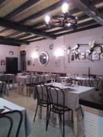 Restaurant La Rapee food