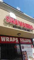 Sido Shawarma outside