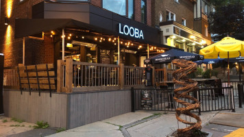 Cafe Looba outside