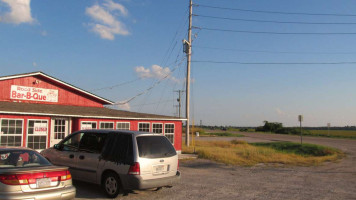 Road Side -b-que outside