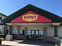 Denny's outside
