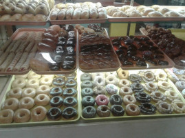 Happy Donut Shop food