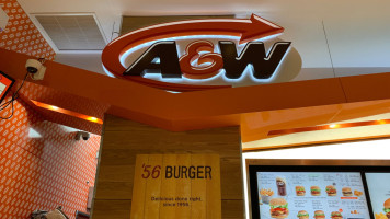 A&W Restaurant inside