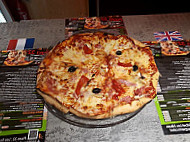 Pizza 32 food