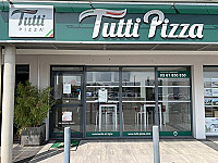 Tutti Pizza Aussonne outside