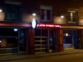 Sabor Latin Street Grill inside
