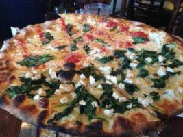 Olivella's Pizza And Wine food