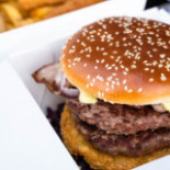 Au Bureau Laval Comida