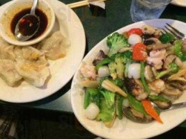 Judy Fu's Snappy Dragon food