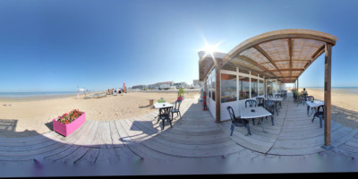 Le Bistrot Plage outside