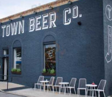Town Beer Co. inside