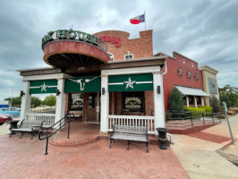 Saltgrass Steak House outside