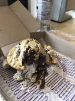 Insomnia Cookies food