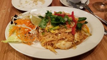 Basil Thai Park Circle food