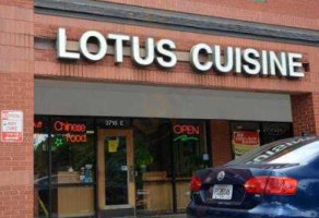 Lotus Chinese Cuisine outside