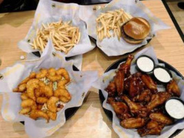 Buffalo Wild Wings food