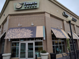 Panera Bread outside