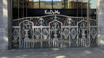 KaDeWe outside