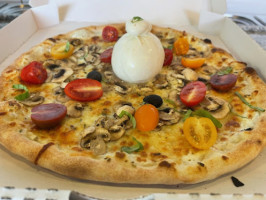 La Pizza Catalane food