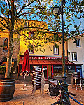 Le Cafe De La Place outside